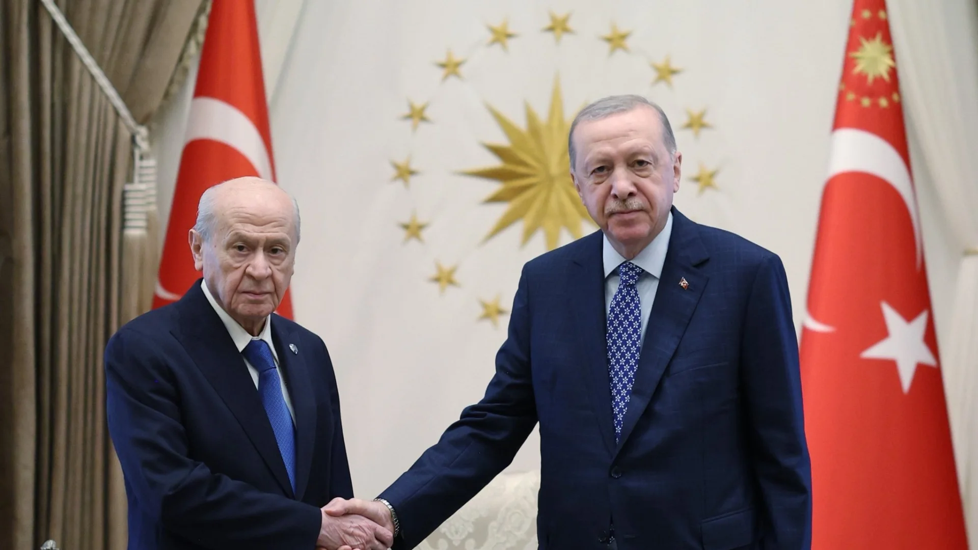 Cumhurbaşkanı Erdoğan, MHP Lideri Bahçeli'yi Külliye'de Kabul Etti