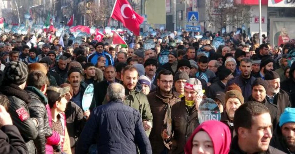 O Şehrimizde 20 Bin Kişi Kudüs için Yürüdü
