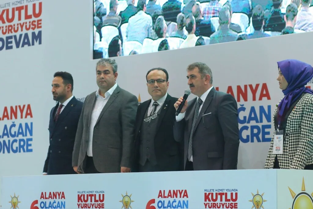 Milletvekili Köktaş Alanya ve Gazipaşa İlçe Kongreleri'nde Divan Başkanlığı Yaptı