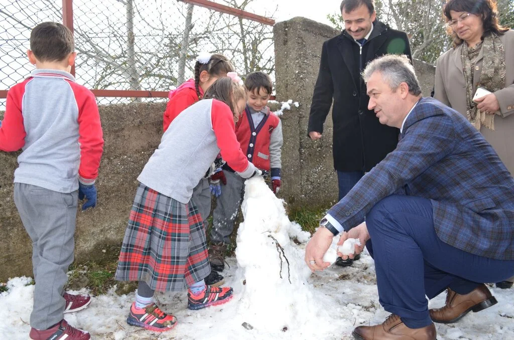 Başkan Topaloğlu Kösedik Mahallesinde Öğrencilerle Buluştu