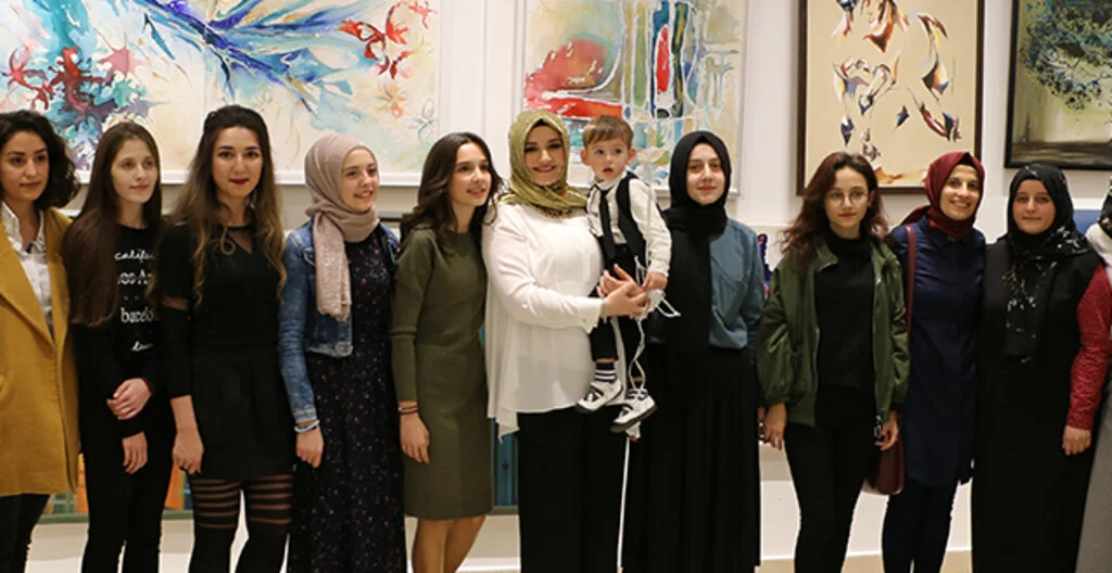 'Sanata Dair Resim Sergisi' Piazza AVM'de