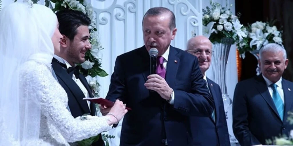 Türkiye'de İlk Resmi Müftü Nikâhı Cumhurbaşkanı Erdoğan'ın Şahitliğinde Kıyıldı