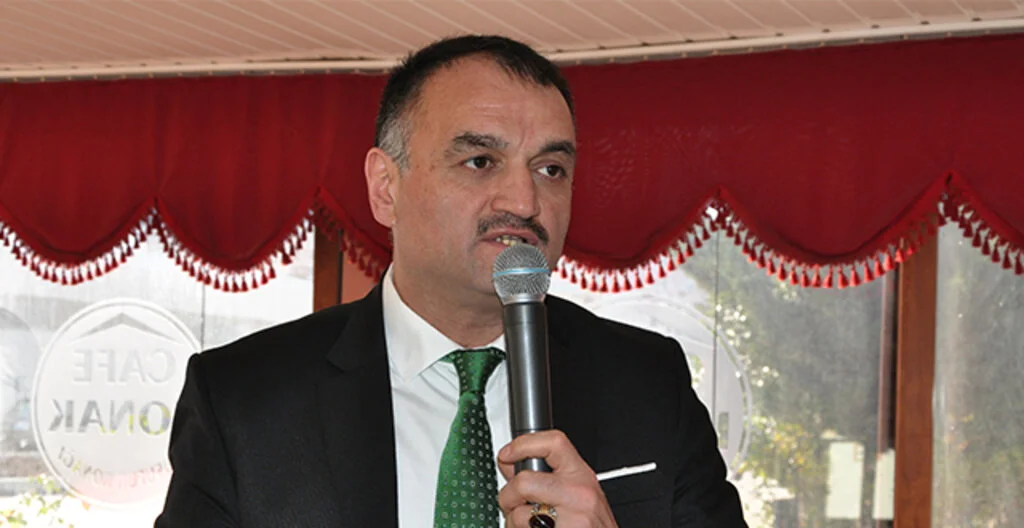 Salıpazarı Belediye Başkanı Halil Akgül İş-Kur İşçileriyle Vedalaştı