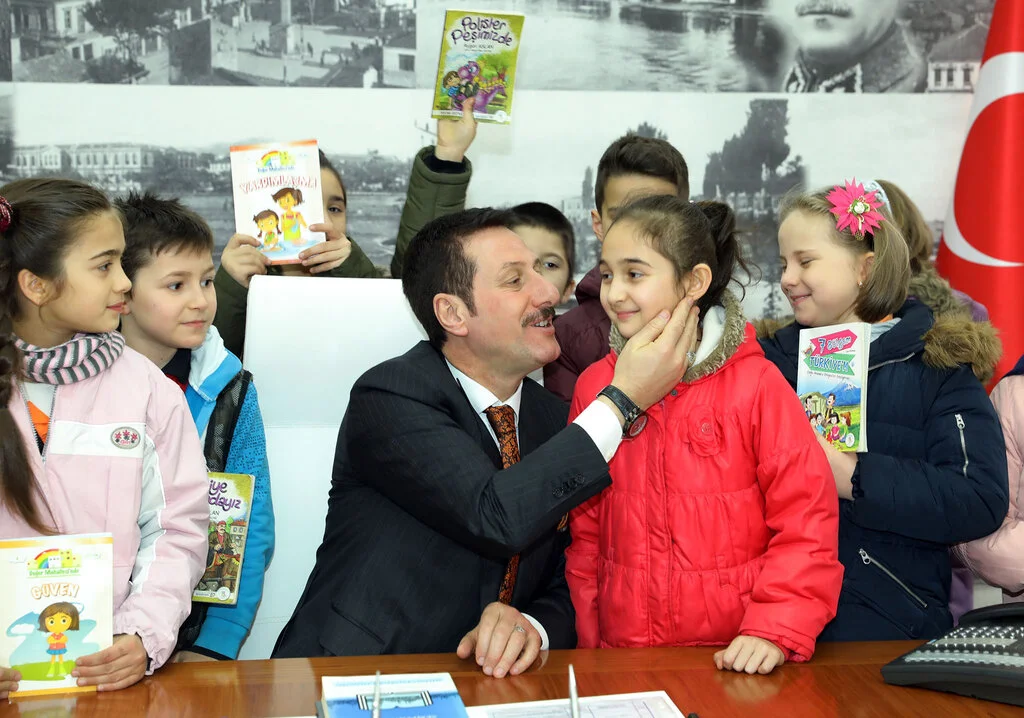 Başkan Tok’tan Okuma Seferberliği’ne Destek