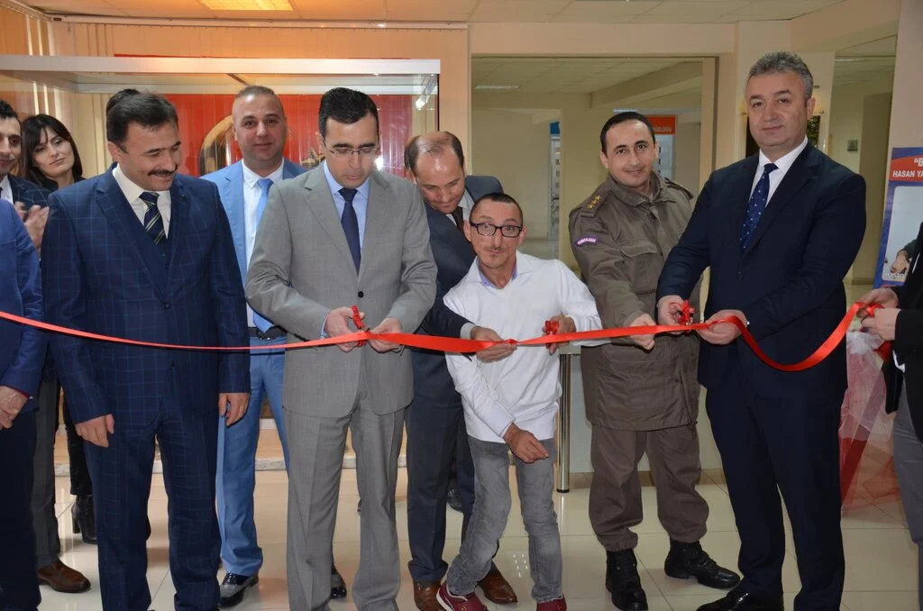 Engelleri Sanatla Aştı