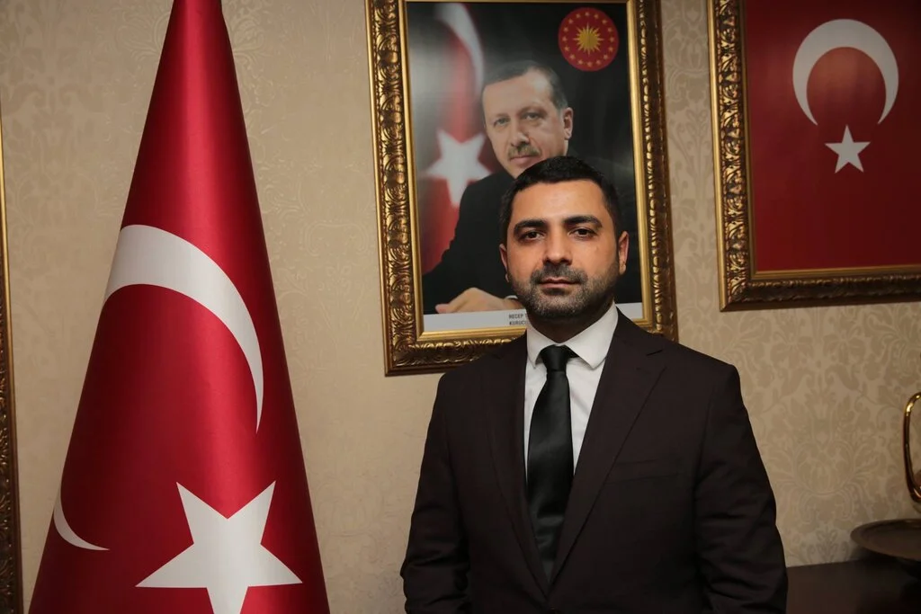İLÇE BAŞKANI AY ; 61 MAHALLEYİ ZİYARET EDECEK ...