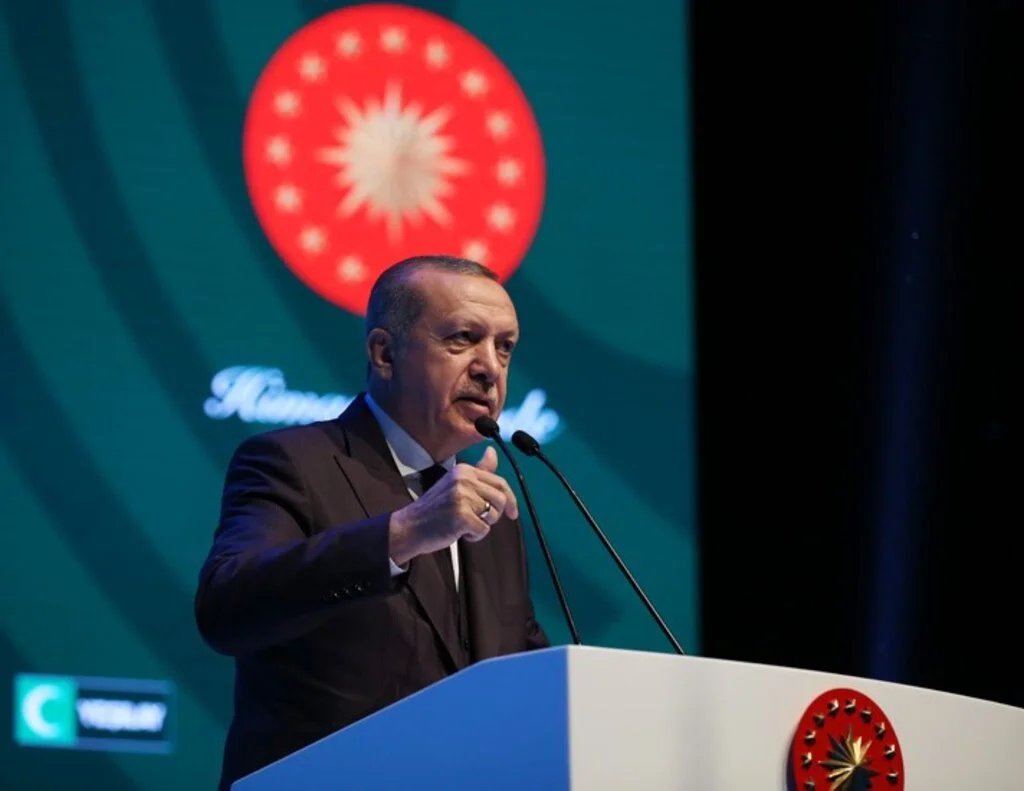 CUMHURBAŞKANI ERDOĞAN ; UYARDI ! HER TUTUĞUNUZU BANA GETİRMEYİN.