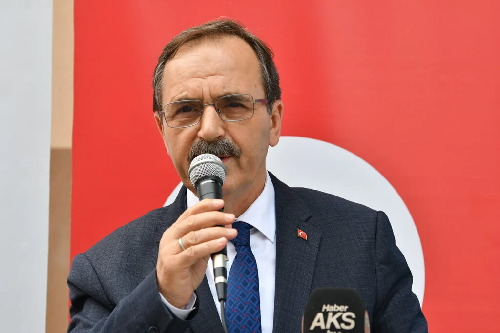 Başkan Şahin: Tek derdimiz insanımıza hizmet etmektir.