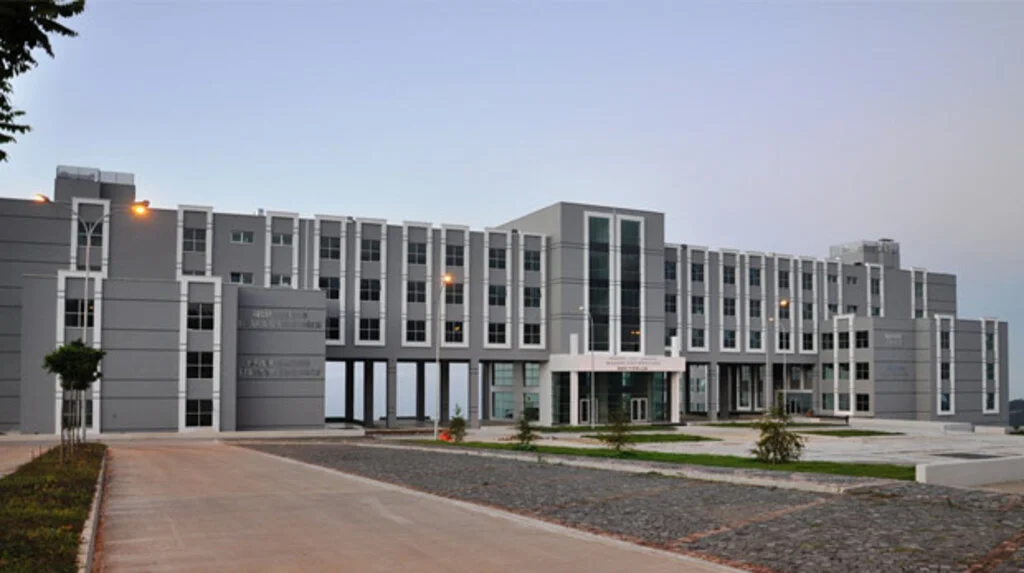 İŞTE SAMSUN ÜNİVERSİTESİNİN YENİ LOGOSU