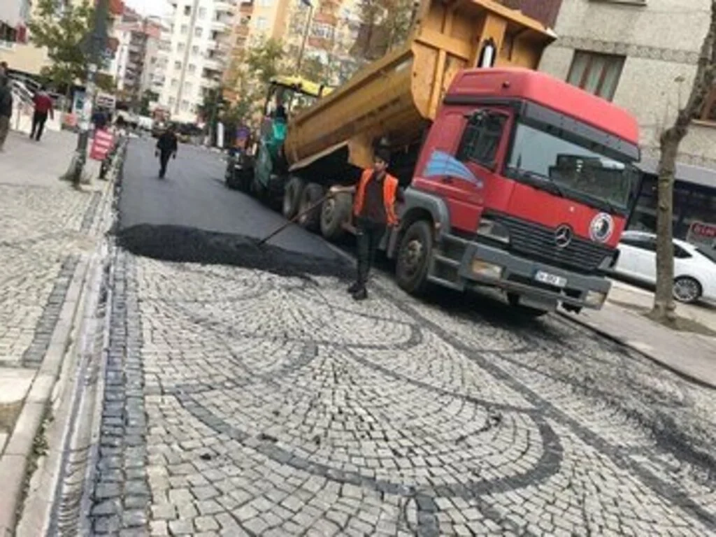 CHP'Lİ KARTAL BELEDİYESİ PES DEDİRTTİ