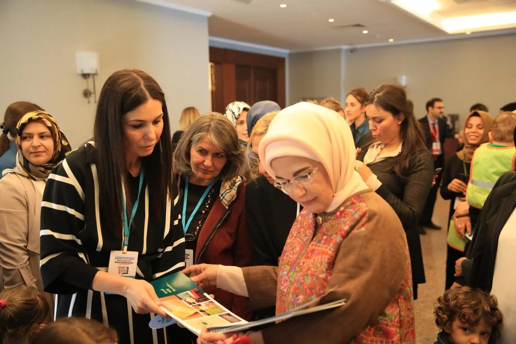 KARAASLAN ÖNCÜLÜK ETTİ, ÇOCUKLAR ATIK TASARIMI YAPTI