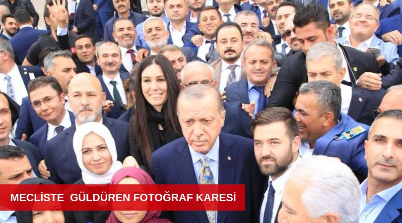 MECLİSTE GÜLDÜREN FOTOĞRAF KARESİ