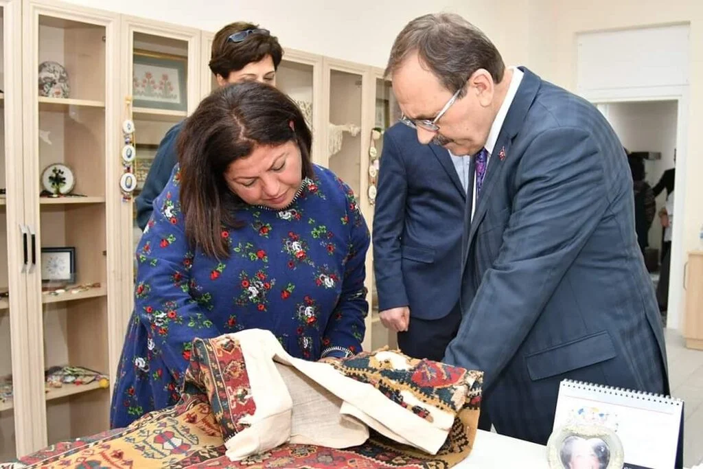 BAŞKAN ZİHNİ ŞAHİN: “YATIRIM ARTACAK, İŞSİZLİK AZALACAK”