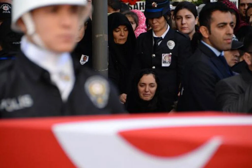 Şehit Emniyet Müdürü ALTUĞ Toprağa verildi