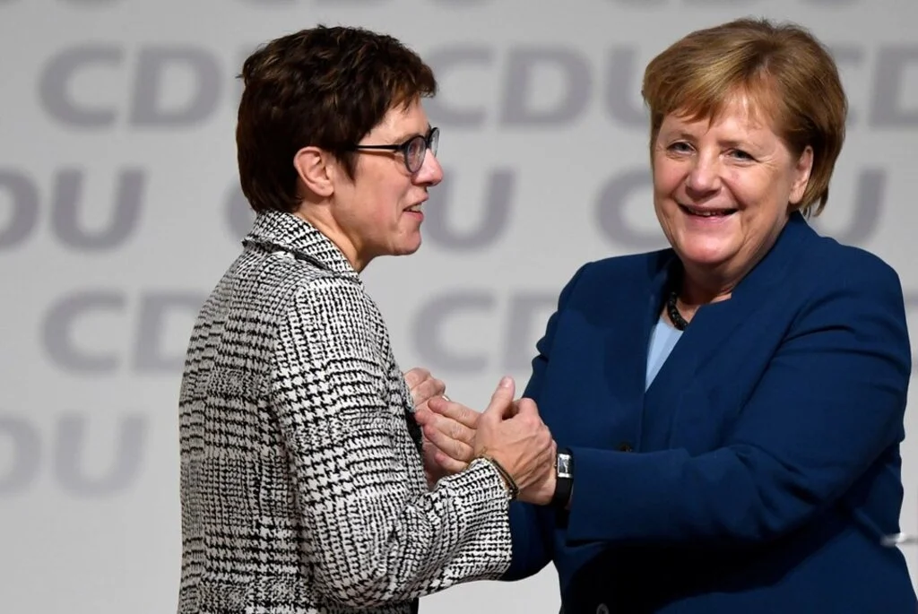 Almanya Başbakanı Angela Merkel Görevini devretti