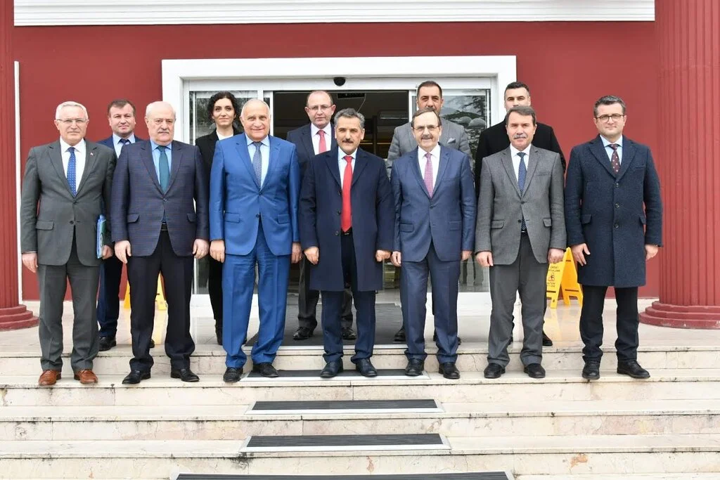 Başkan Zihni Şahin ve Vali Osman Kaymak'a sunum