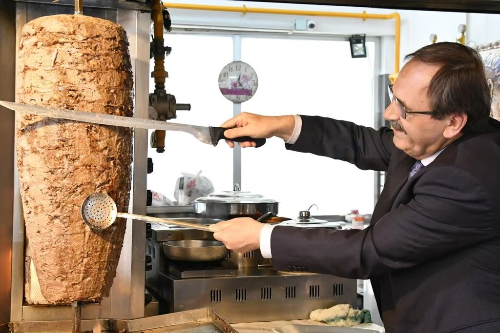 Zihni ŞAHİN ,Atakum Esnafına GARANTİ!