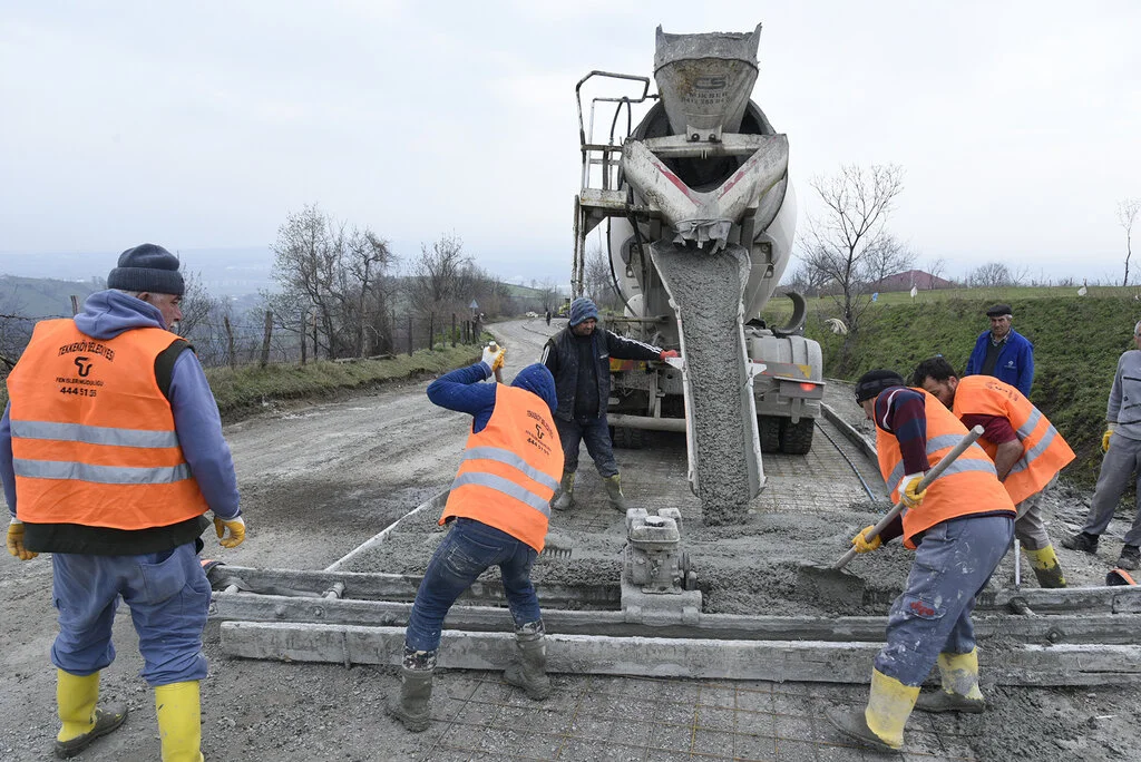Tekkeköy Belediyesi Dur Durak Bilmiyor