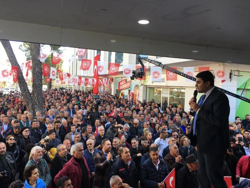 UYSAL: ‘AK Parti döneminde vatandaş krediyle yaşıyor!