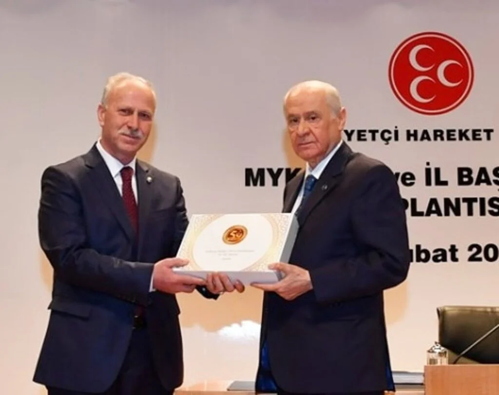 Bahçeli’den Karapıçak’a 50. Yıl Hediyesi