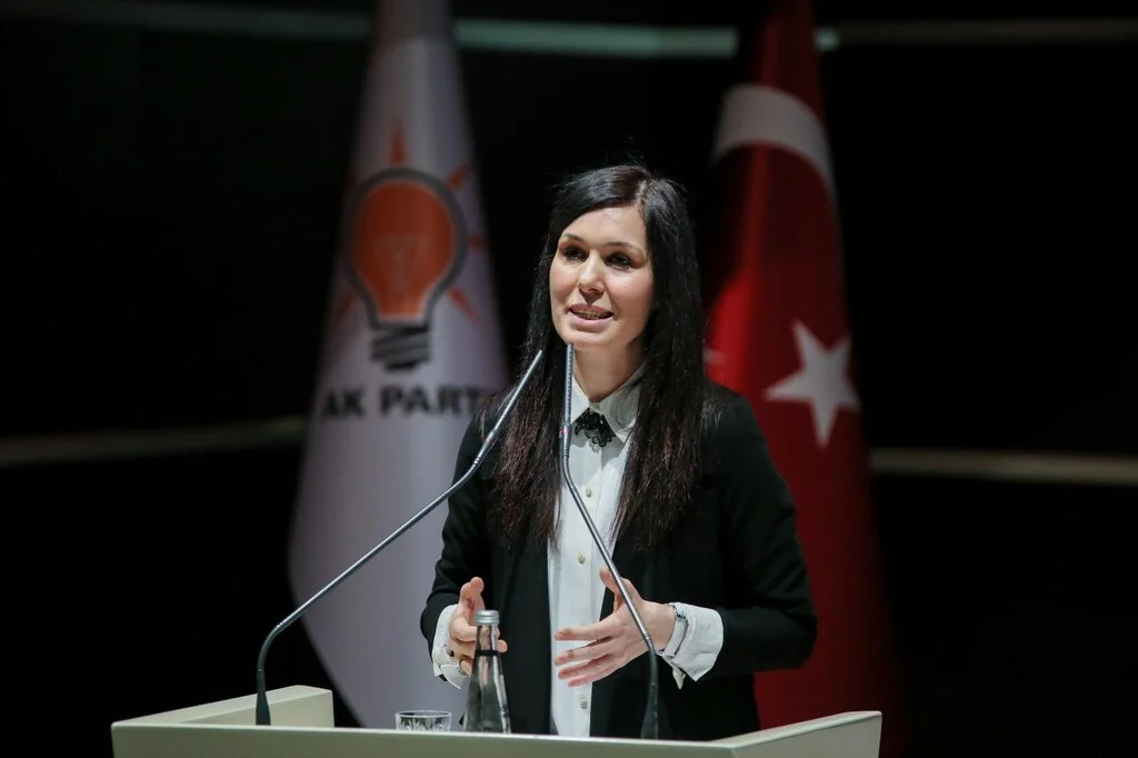 Karaslan: İstiklal Marşı’mız, Cesaretimizi Abideleştiren Güçlü Bir Mesajdır