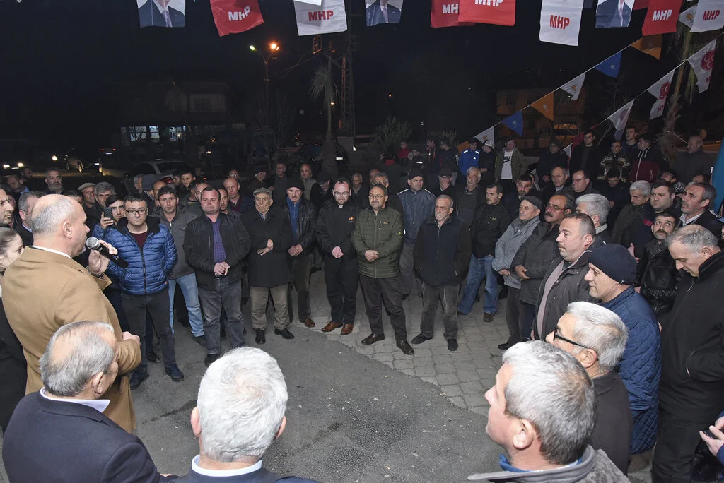 Yoldan geçen adaya ihtiyacımız yok