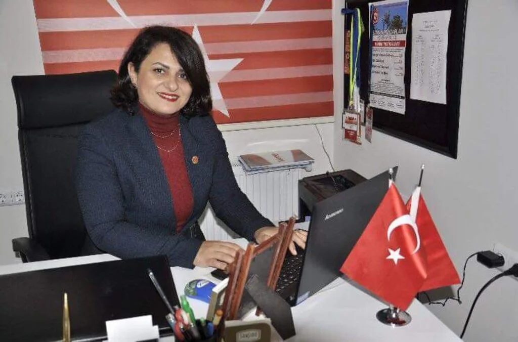 RENDECİ : KADINLARIMIZ, KADİM MEDENİYETİMİZİN BAŞTACIDIR