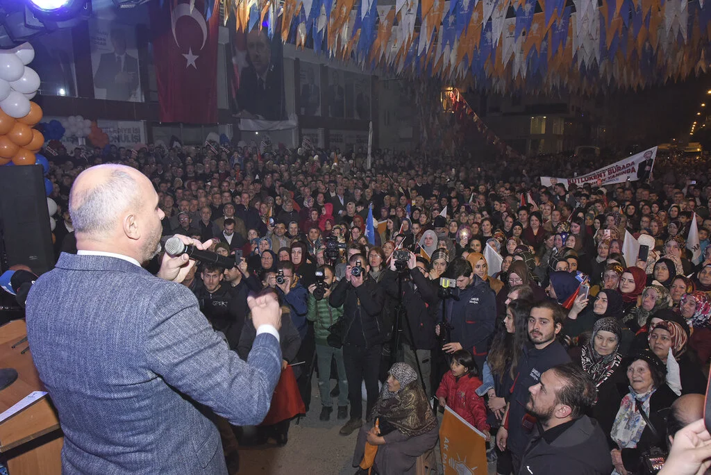 TEKKEKÖY SKM AÇILIŞINDA TOGAR’DAN GÖVDE GÖSTERİSİ