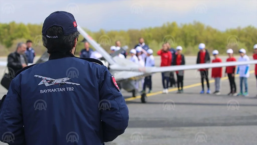 Çocuklar 'SİHA pilotu' oldu