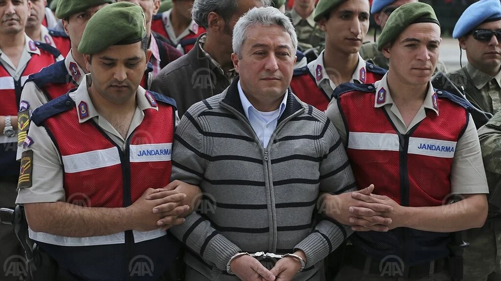 Darbeci danışman savunma yerine karalama yaptı