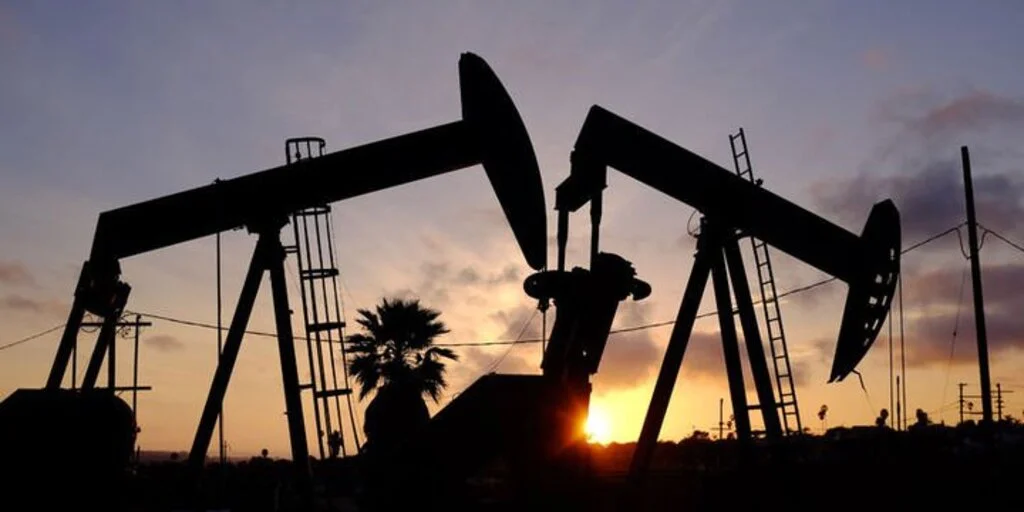 Petrol 2016'dan bu yana en uzun haftalık kazanç serisine yöneldi