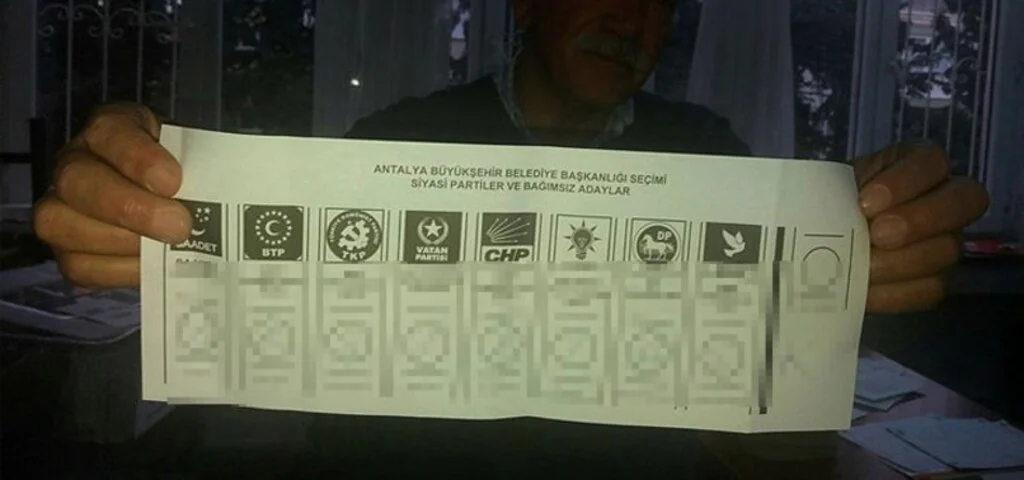 Antalya'da Süleyman Seba ve Pascal Nouma’ya oy çıktı.