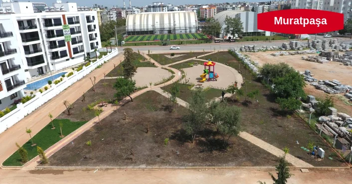 Muratpaşa Belediyesi Kızıltoprak’ta yeni park çalışması