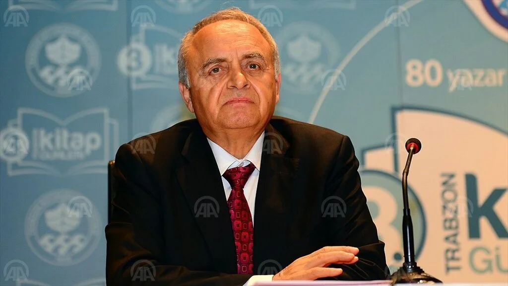 Eski İstihbarat Daire Başkanı Uzun gözaltına alındı