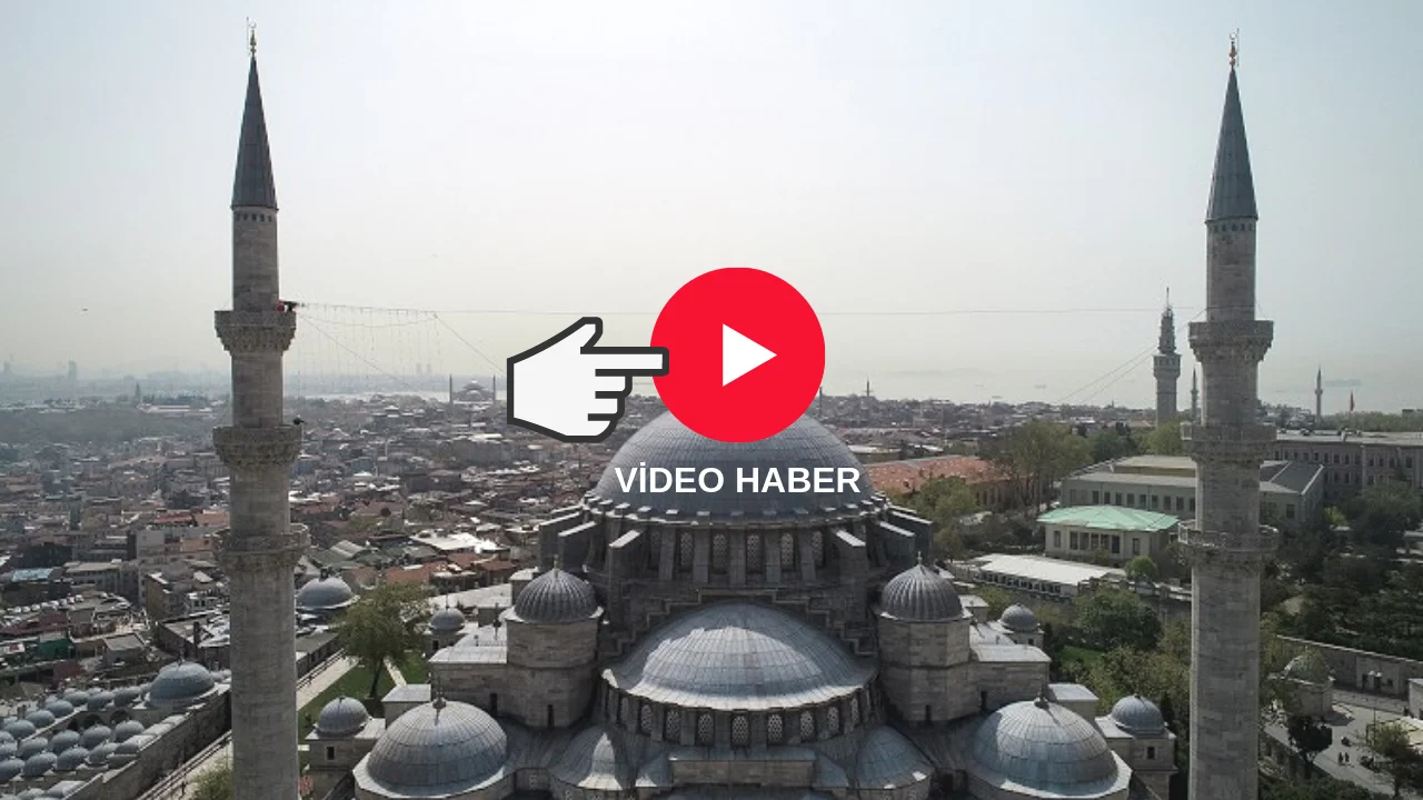 İstanbul Camilerinin Mahyaları Asılıyor