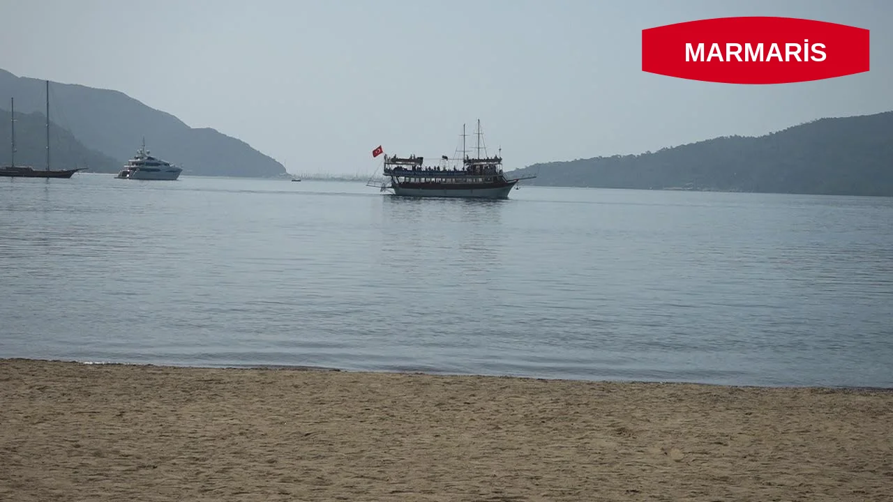 Marmaris'te Halk Plajlarının Standartları Yükseldi
