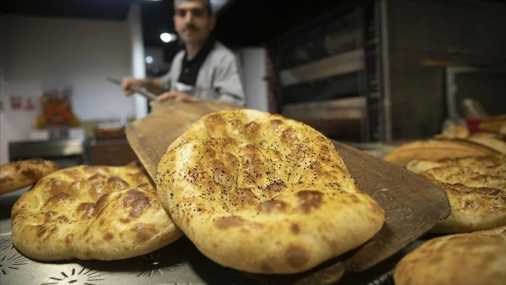 Ramazan pidesi Ankara'da 2,5 liradan İstanbul'da 3 liradan satılacak
