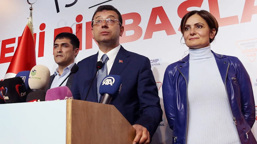 CHP'de ikiyüzlülük