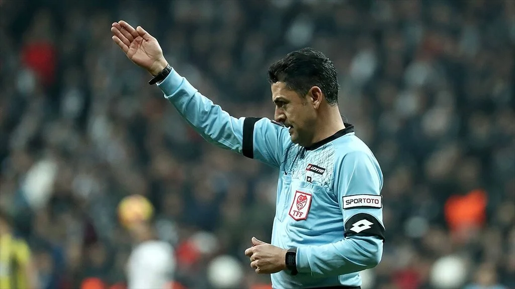 Galatasaray-Beşiktaş Derbisinin Hakemi Belli Oldu