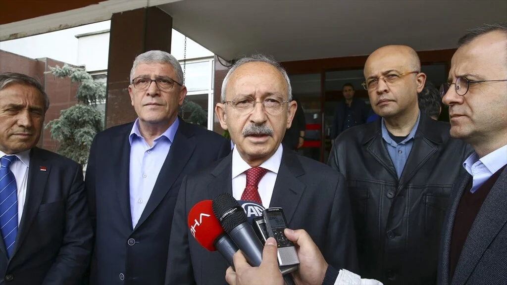 Kılıçdaroğlu'ndan gazeteci Demirağ'a ziyaret