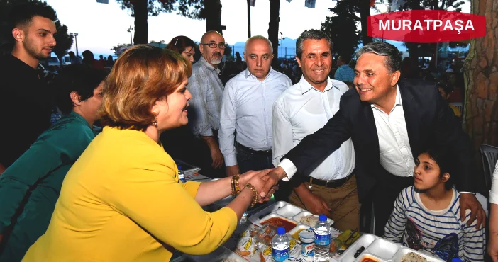‘Muratpaşa’da deniz olmaya azmettik’