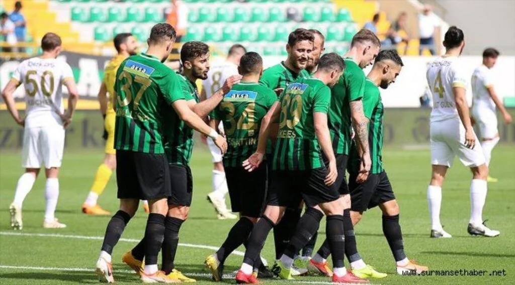 Akhisarspor Süper Lig'e veda maçında