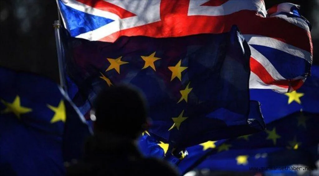 İngiltere'de Brexit oylaması ertelendi