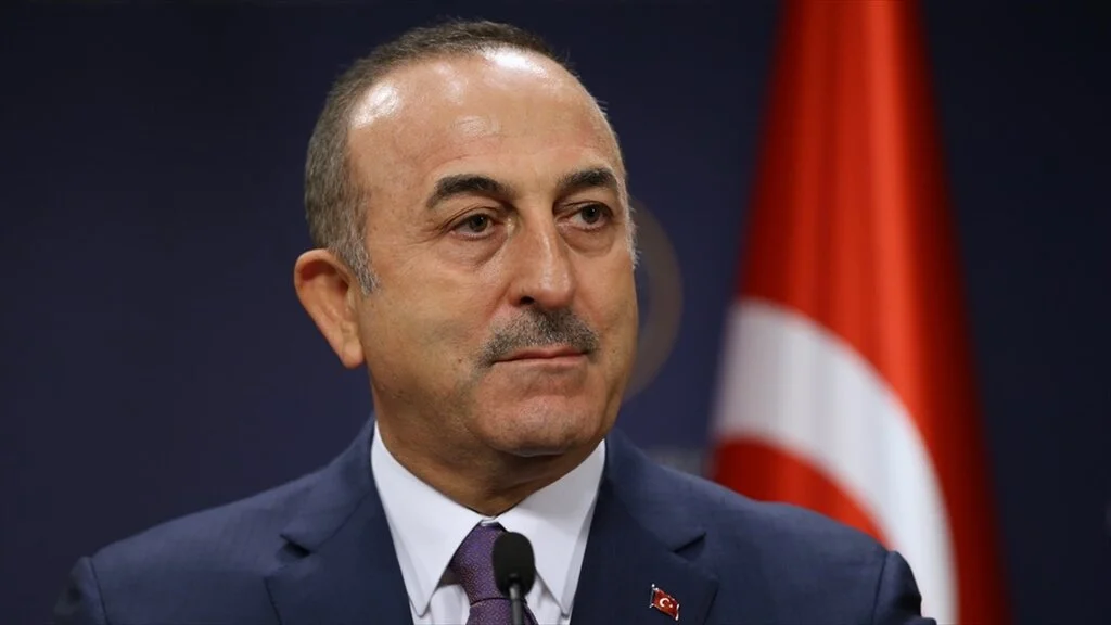 Bakan Çavuşoğlu: Venezuela halkının daima yanındayız