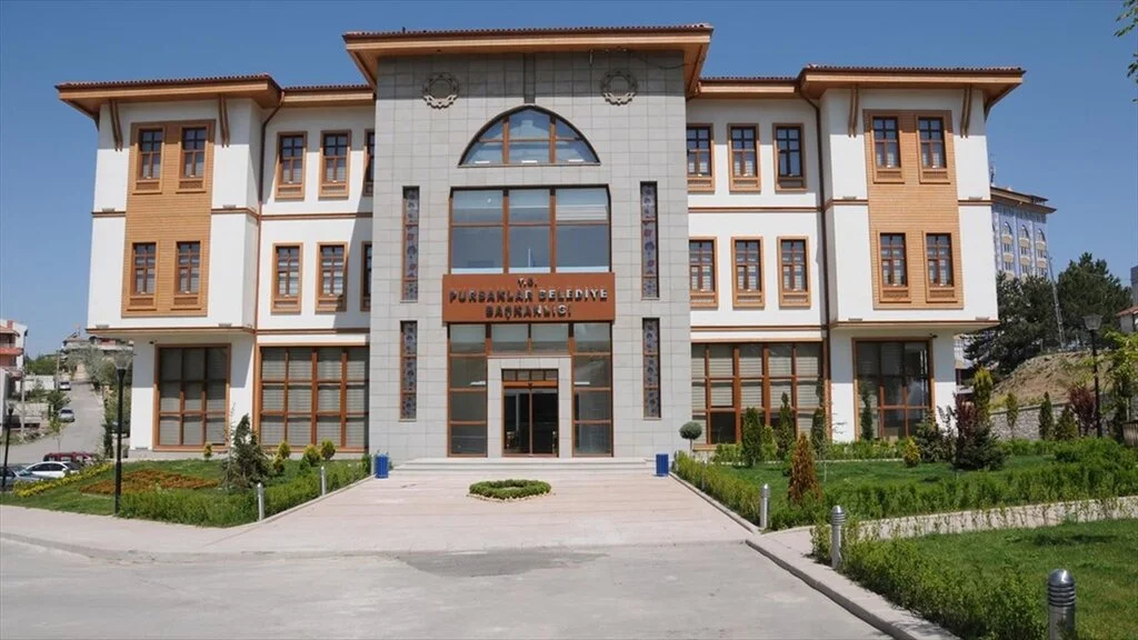 Pursaklar Belediye Başkanlığına Ertuğrul Çetin seçildi