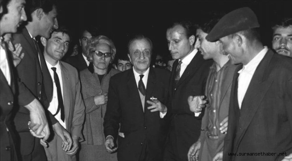 'Türk edebiyatının üstadı: Necip Fazıl Kısakürek'