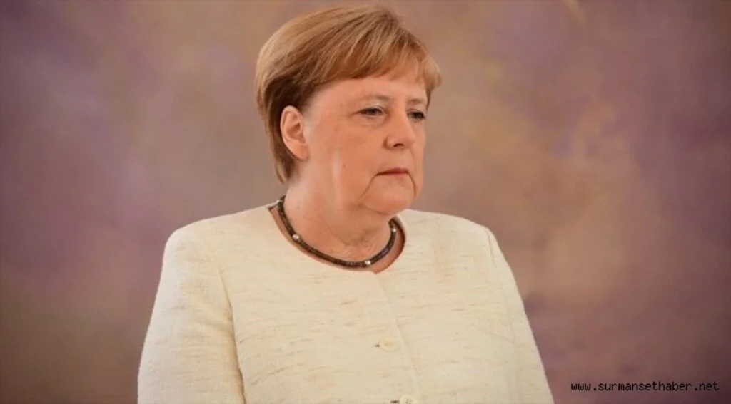 Almanya Başbakanı Merkel ikinci kez titreme nöbeti geçirdi