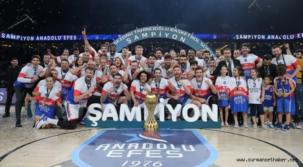 Anadolu Efes sezona damga vurdu