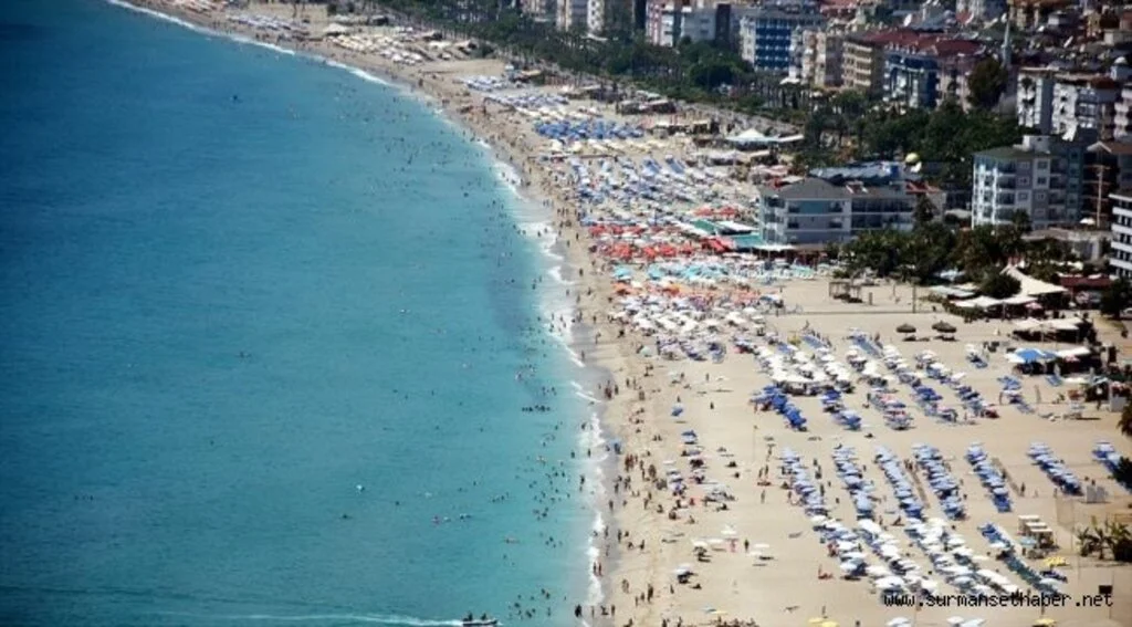 Antalya nüfusunun iki katı turist ağırladı