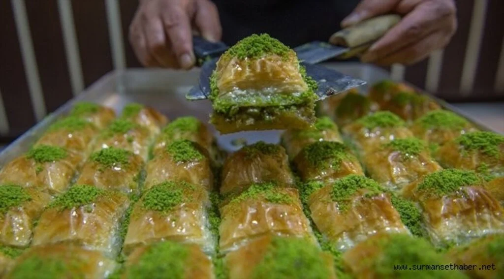 Bayramda sağlıksız beslenme hasta ediyor